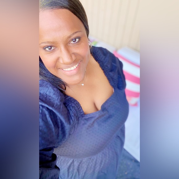 Meet your Posher, MJ - Picture 1 of 16